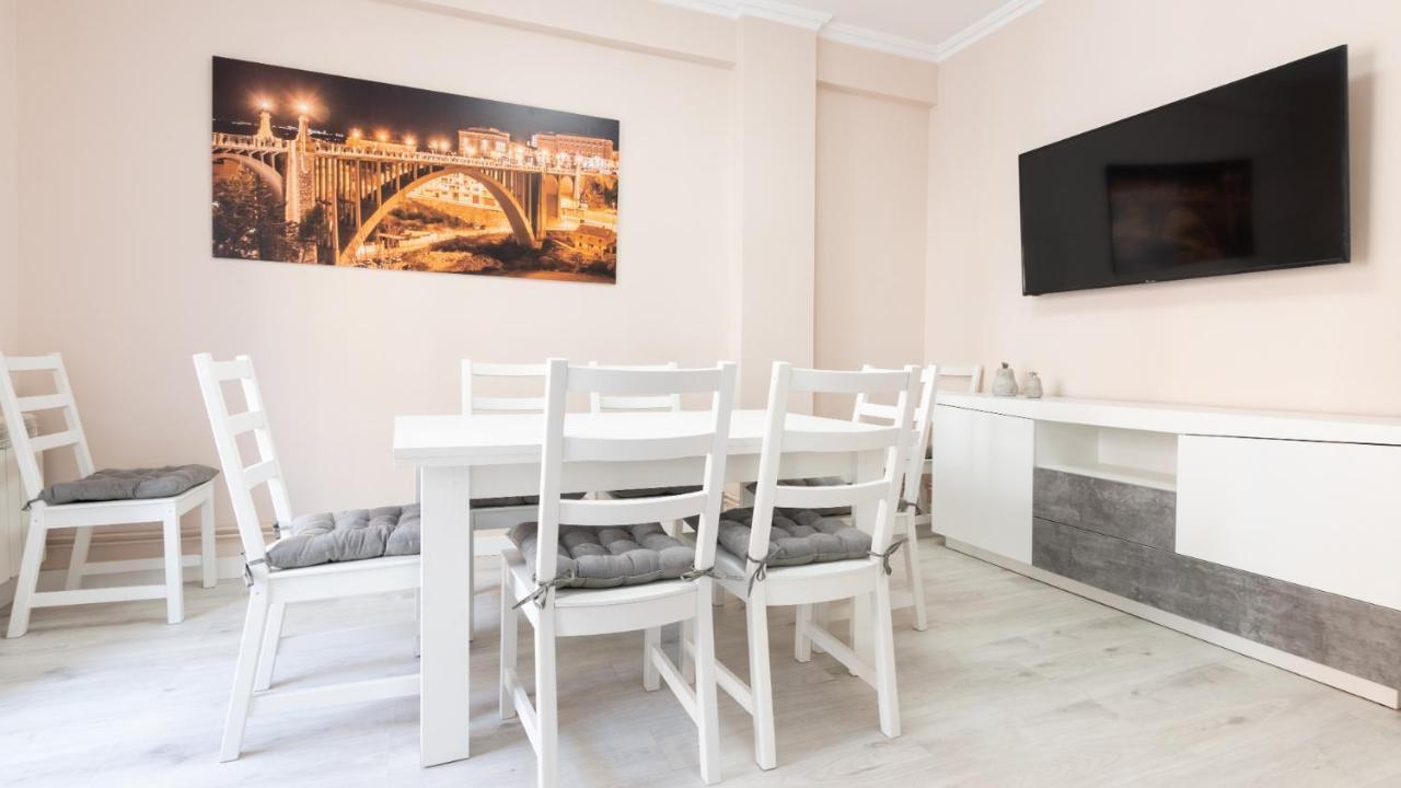 Balcon Del Torico Apartment